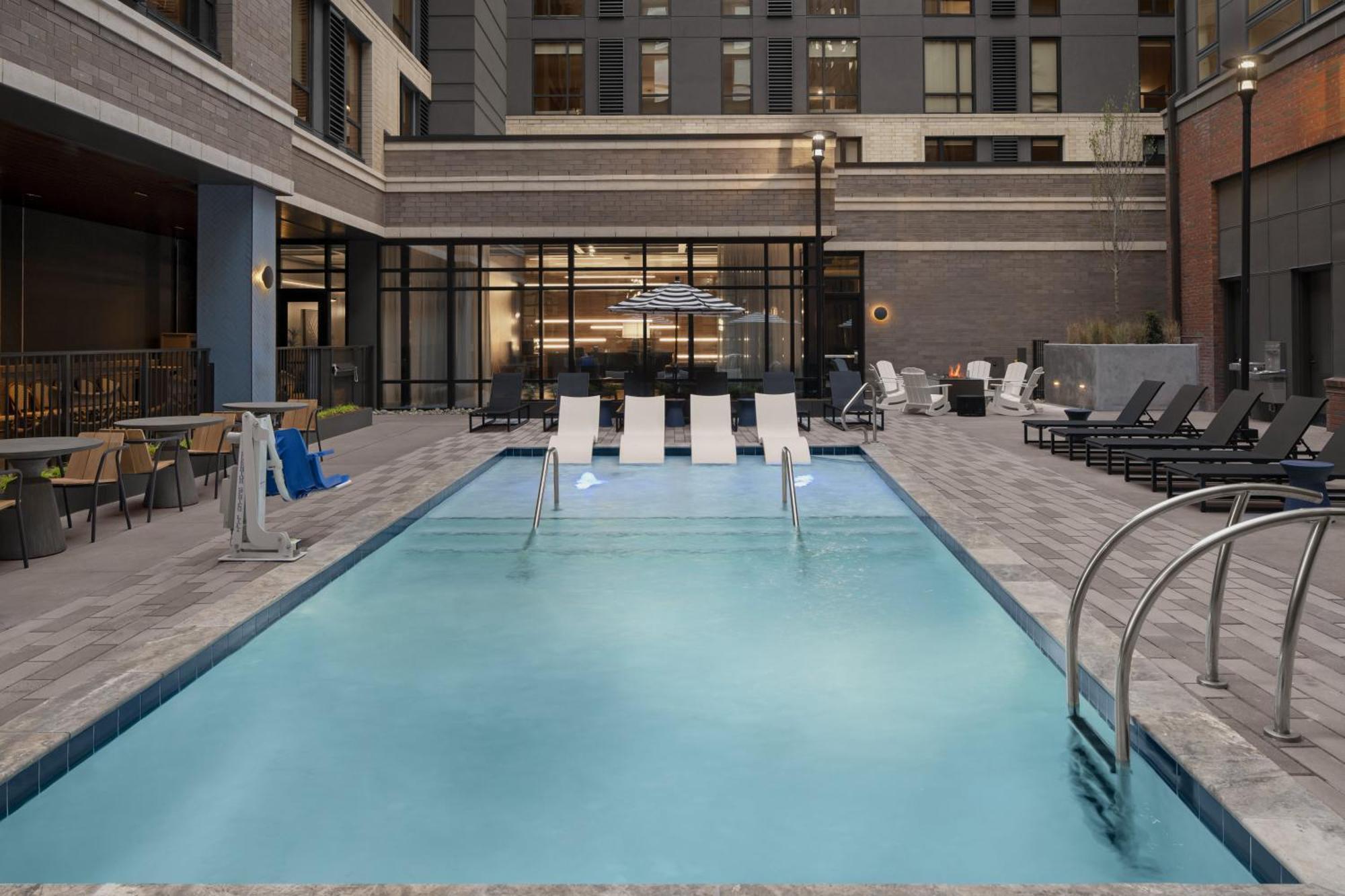 Hotel Hyatt House Raleigh Downtown/Seaboard Station Exteriér fotografie