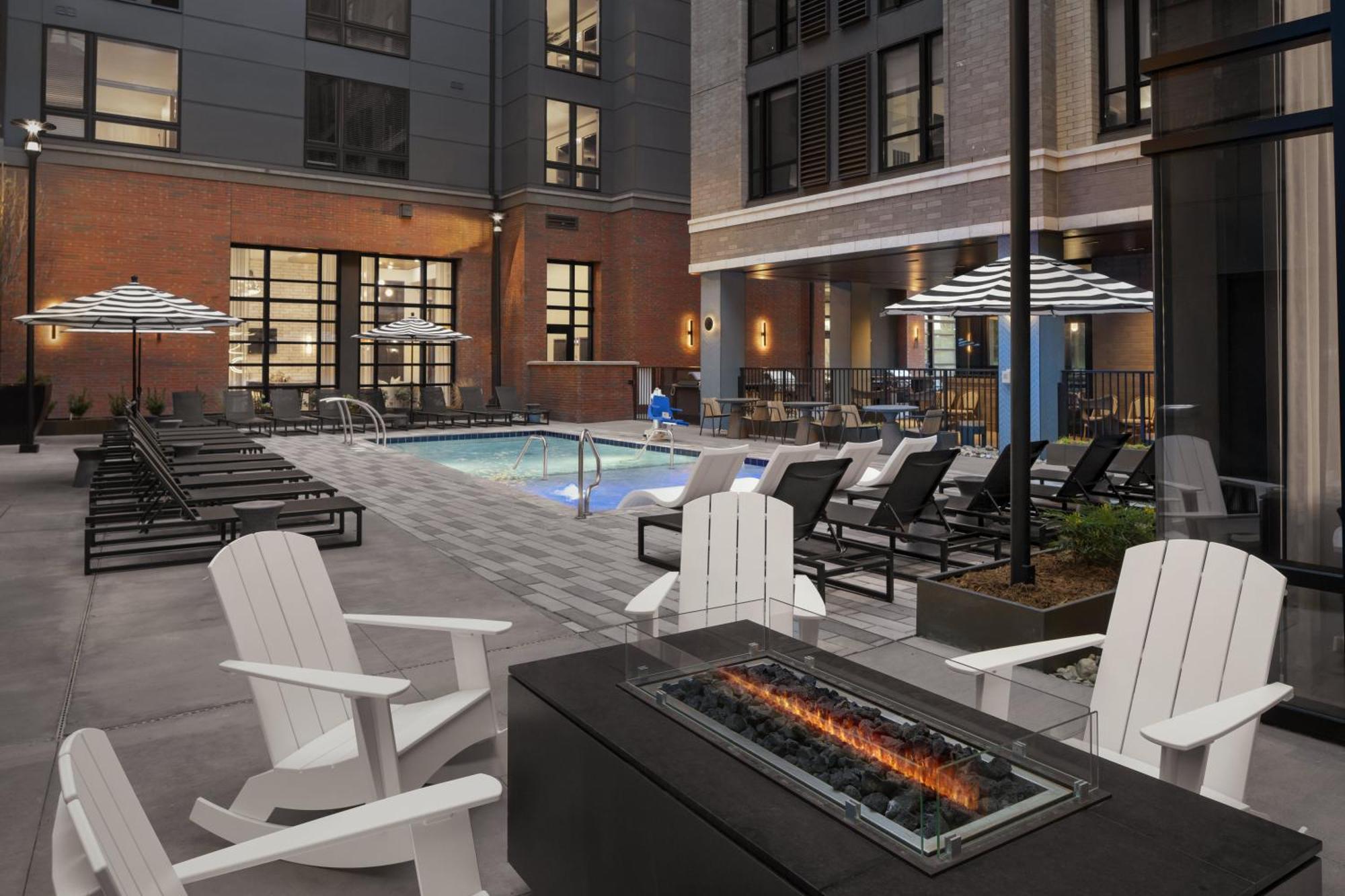 Hotel Hyatt House Raleigh Downtown/Seaboard Station Exteriér fotografie
